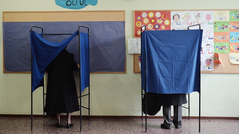 Já abriram as urnas na Grécia