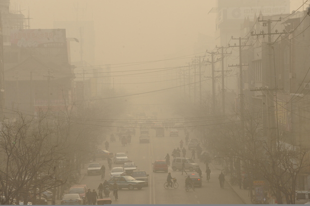 Smog na China: Várias cidades do país registam os níveis mais elevados de poluição atmosférica em todo o mundo.
